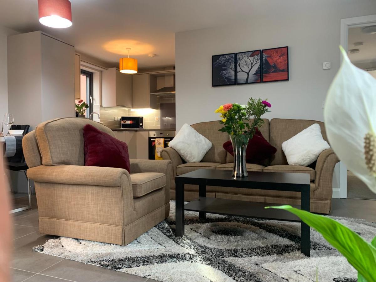 Aqua Dreams - Serviced Luxury Modern Belfast City Centre 2 Bed Apartment Esterno foto