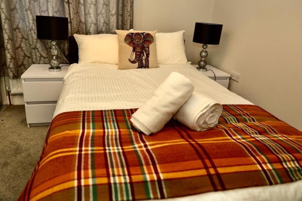Aqua Dreams - Serviced Luxury Modern Belfast City Centre 2 Bed Apartment Esterno foto
